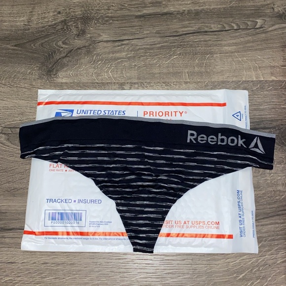 NEW!! Reebok 5 Pack of Thongs - Picture 7 of 8